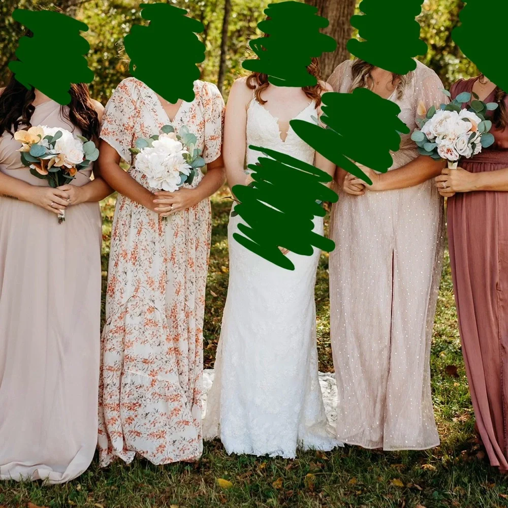 Neutral Tone Bridal Bouquets - Picture 14 of 14